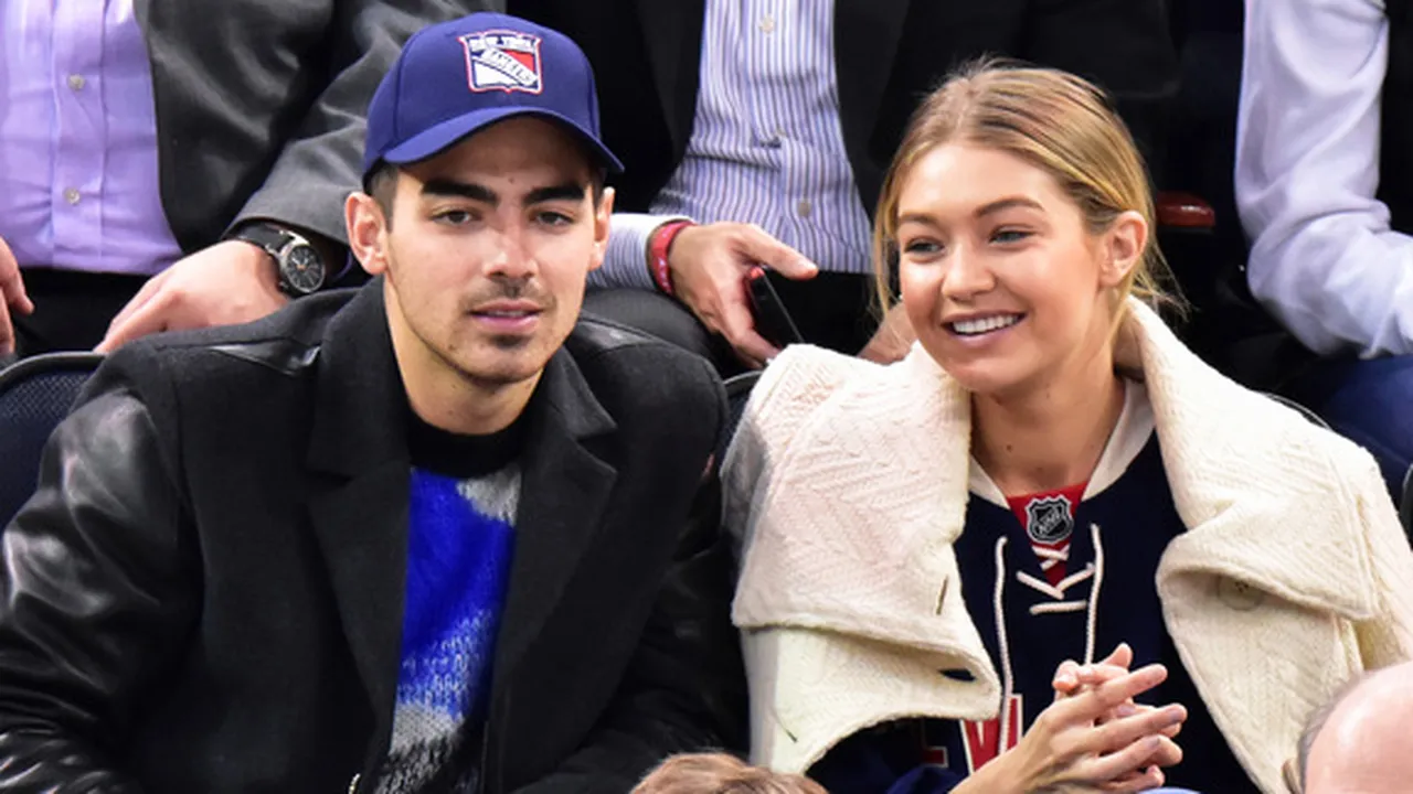 5 Alasan Gigi Hadid - Joe Jonas Tak Boleh Putus, Mau Tahu?