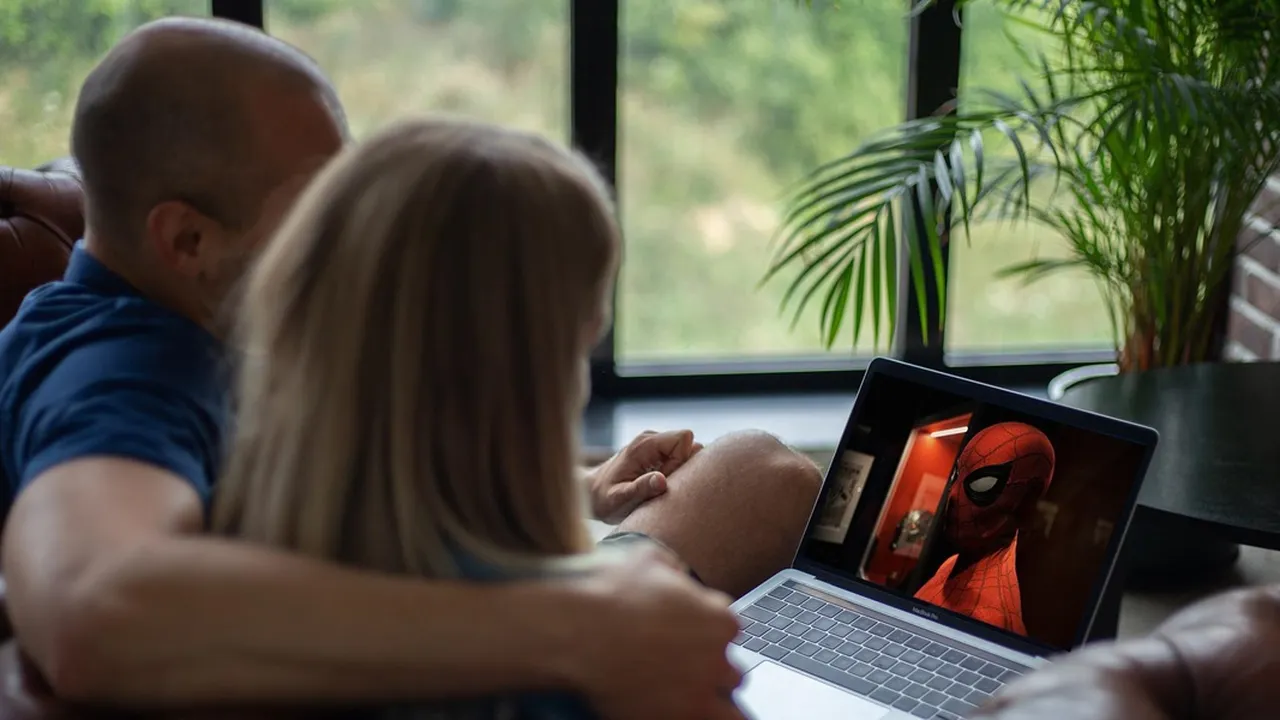 5 Cara Download Film di Laptop dan HP Secara Legal dengan Mudah