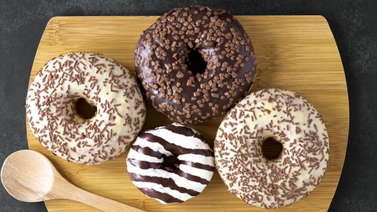 5 Cara Membuat Donat Enak, Empuk dan Mengembang - Cocok Bagi Pemula