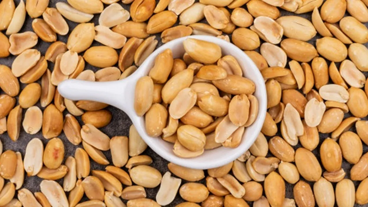 5 Cara Membuat Kacang Bawang Mudah dan Renyah untuk Camilan Keluarga Saat Lebaran