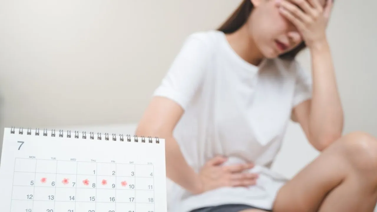 5 Cara Mudah Mengatasi Pusing Saat Menstruasi yang Wajib Kamu Coba!