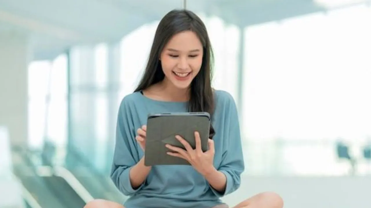 5 Ciri Aura Positif yang Membuat Wanita Bersinar dengan Kecantikan Alami