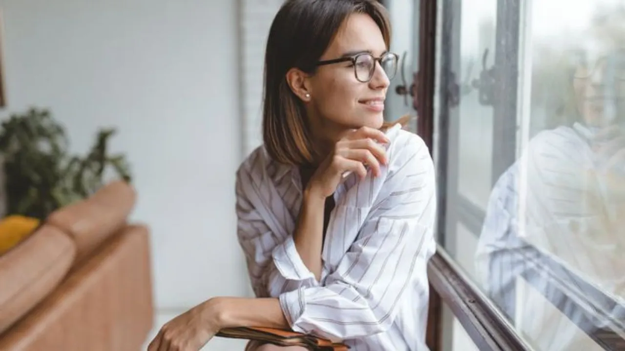 5 Ciri Menarik yang Menunjukkan Seseorang Introvert Memiliki Kecerdasan Tinggi