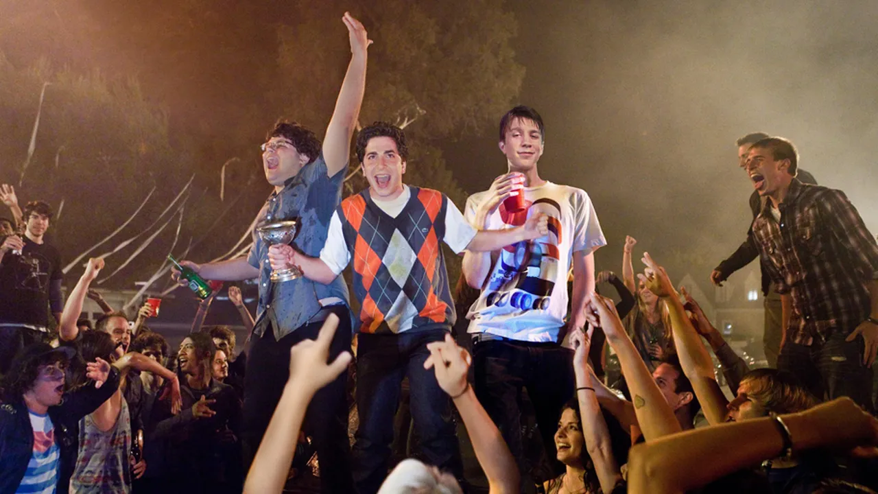 5 Film Dengan Pesta Paling Gokil! 5 Film Dengan Pesta Paling Gokil!