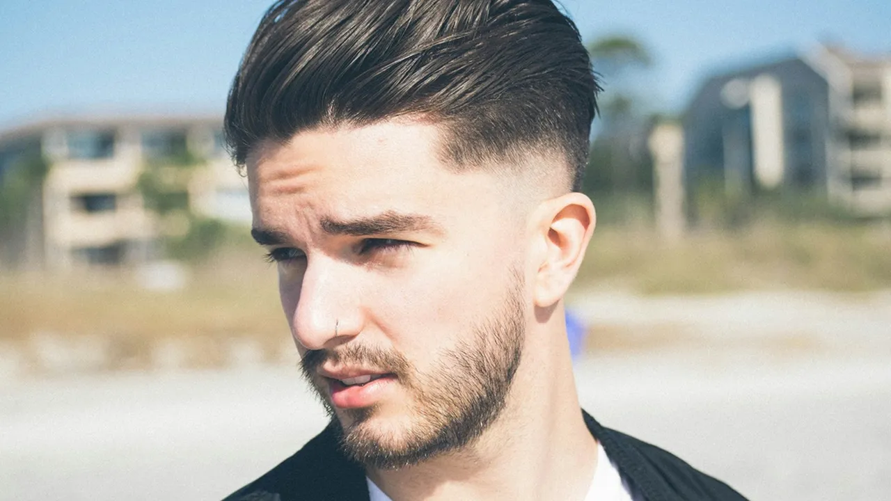 5 Inspirasi Gaya Cukur Rambut Pria yang Bikin Tampilan Lebih Fresh