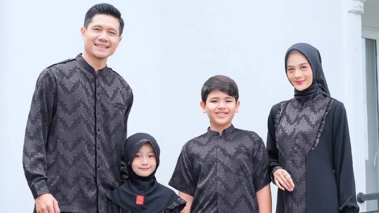 5 Inspirasi Model Baju Sarimbit Keluarga untuk Lebaran, Bikin Tampilan Hari Raya Lebih Harmonis