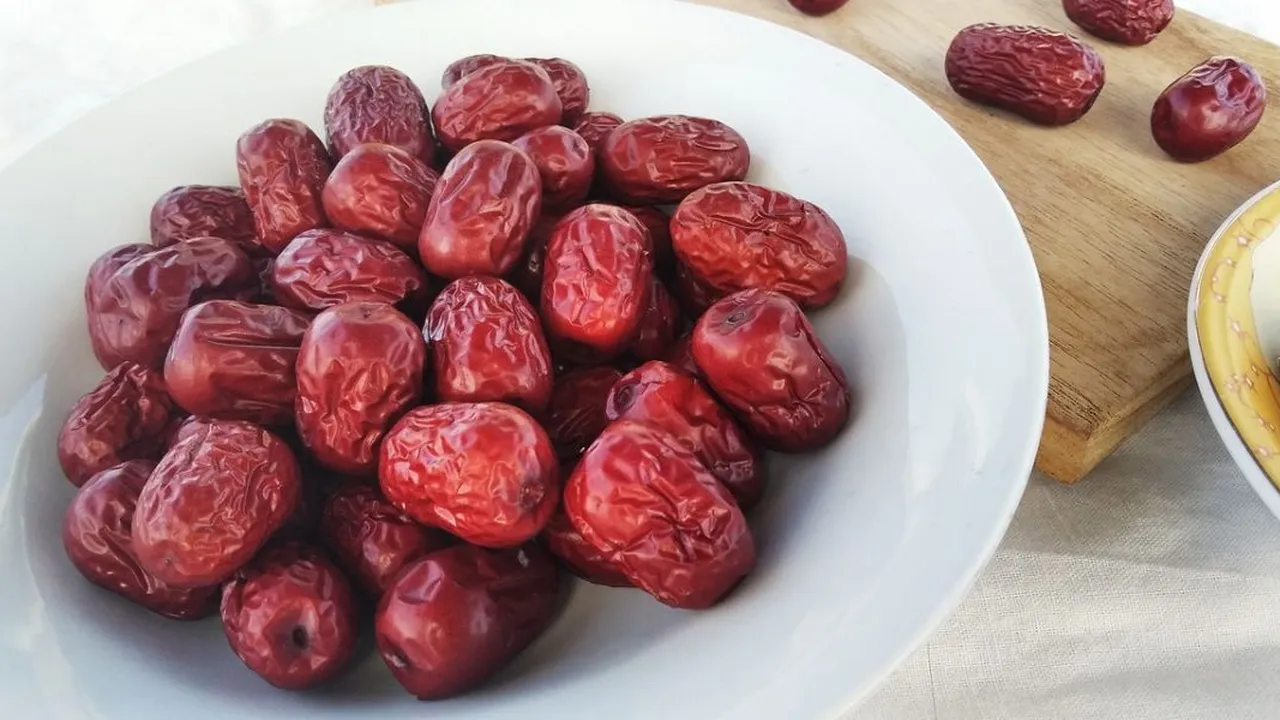 5 Keajaiban Kurma untuk Kesehatan Lambung, Temukan Tips Cerdas dalam Konsumsinya!