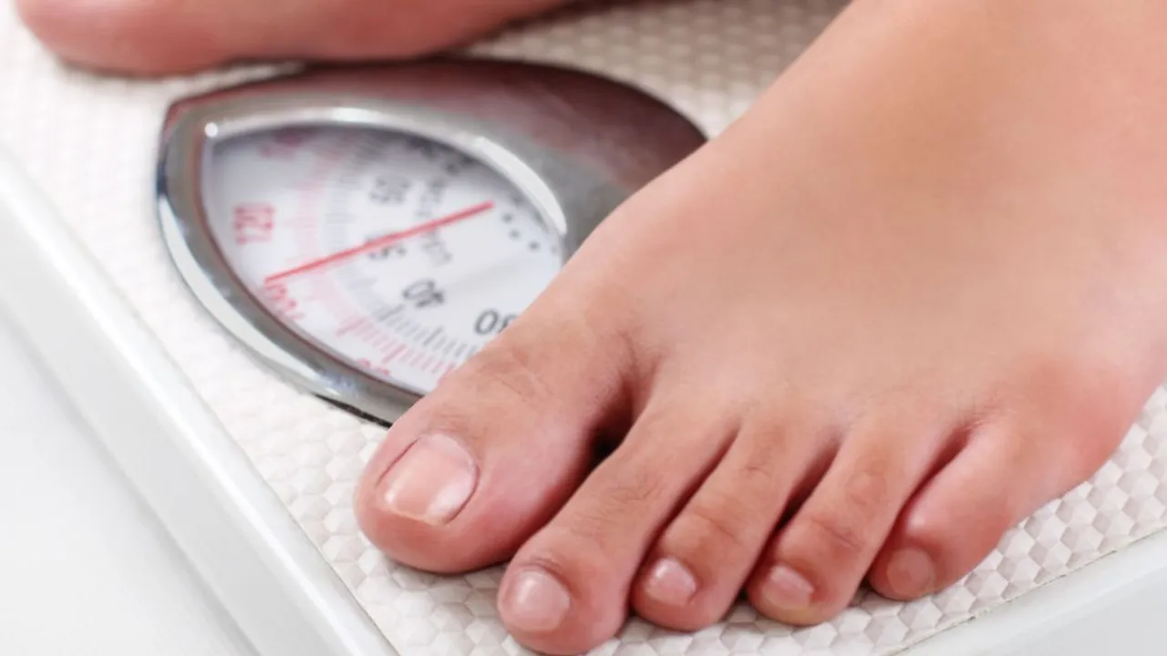 5 Kebiasaan Sehari-hari yang Tanpa Disadari Bisa Menambah Berat Badan!