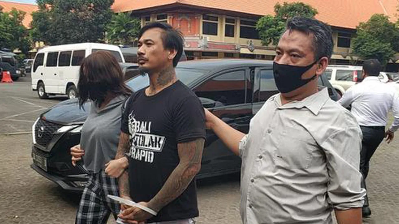 5 Kronologi Jerinx SID Walk Out dari Sidang Perdana, Sempat Diwarnai Perdebatan Panas