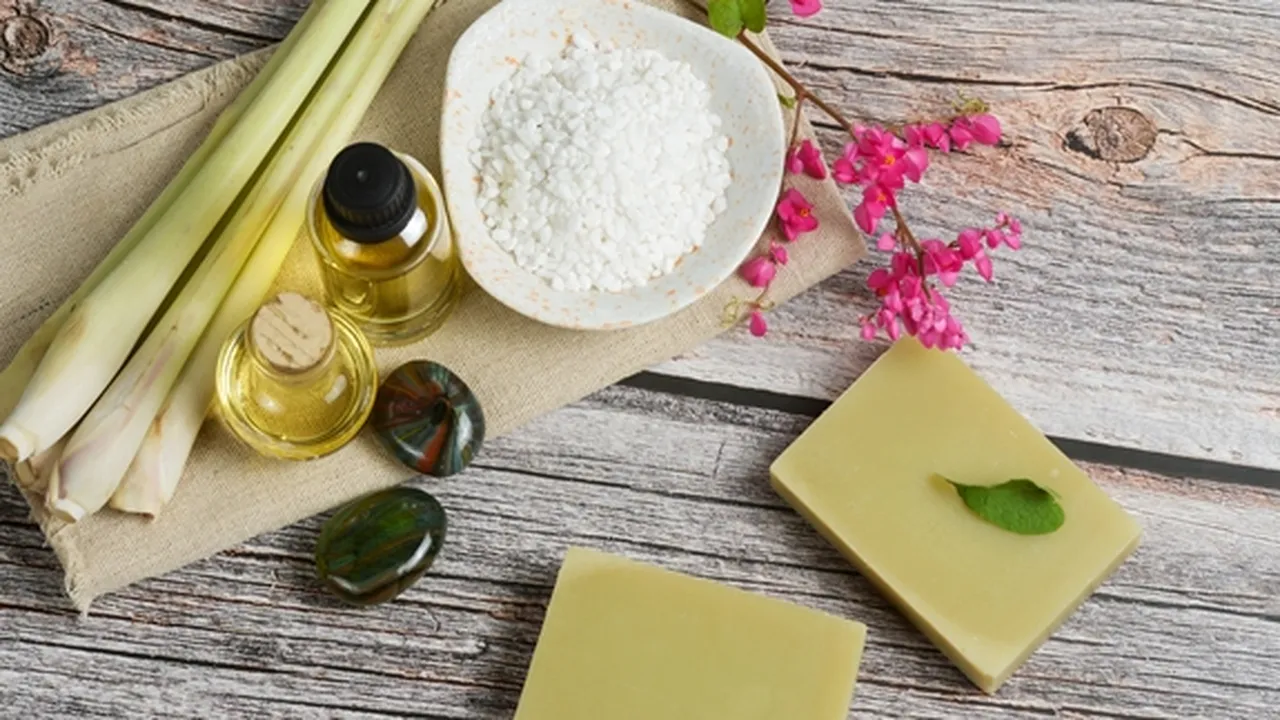 5 Jenis Rempah Ini Bisa Dipakai Saat Mandi, Bikin Tubuh Harum dan Kulit Sehat 5 Jenis Rempah Ini Bisa Dipakai Saat Mandi, Bikin Tubuh Harum dan Kulit Sehat