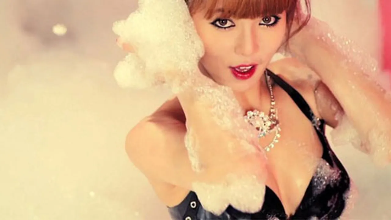 5 Music Video Super Seksi Dari HyunA!