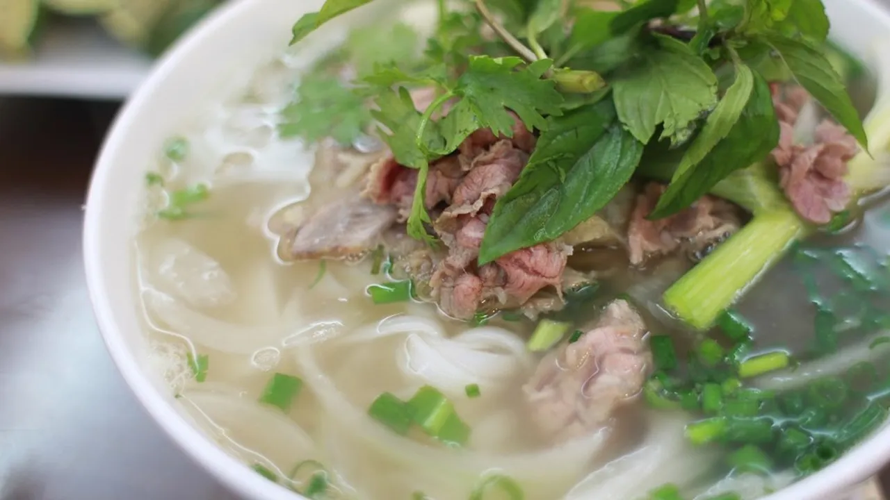 5 Resep Beef Noodle Thailand yang Praktis Dibuat di Rumah, Bisa Jadi Comfort Food