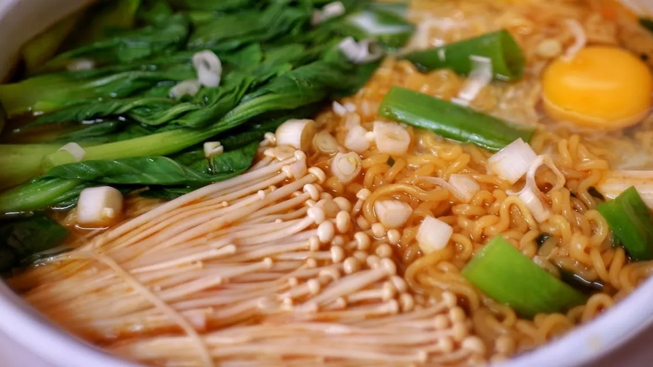 5 Resep Jamur Enoki Pedas ala Korea yang Praktis Dibuat di Rumah