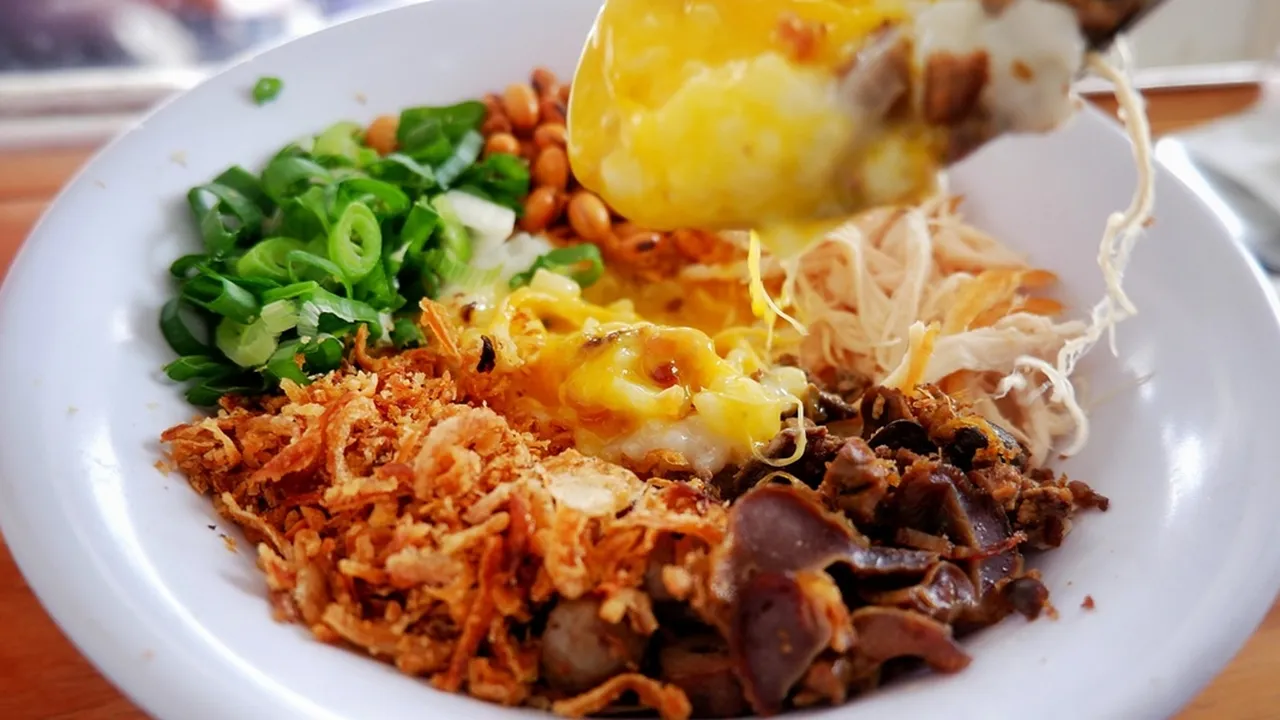5 Resep Olahan Bubur Ayam China Praktis, Cocok Jadi Comfort Food Kala Hujan dan Sakit