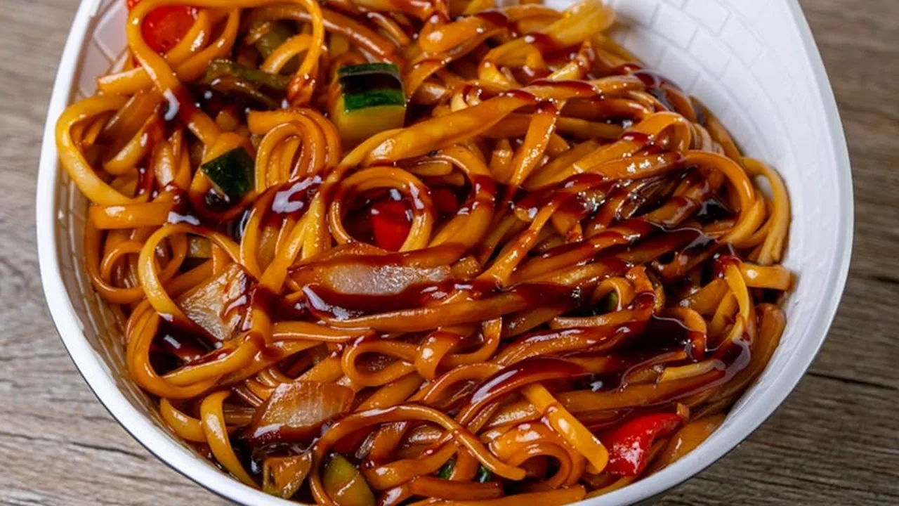 5 Resep Pad Kee Mao, Mie Khas Thailand yang Bisa Dicoba di Rumah