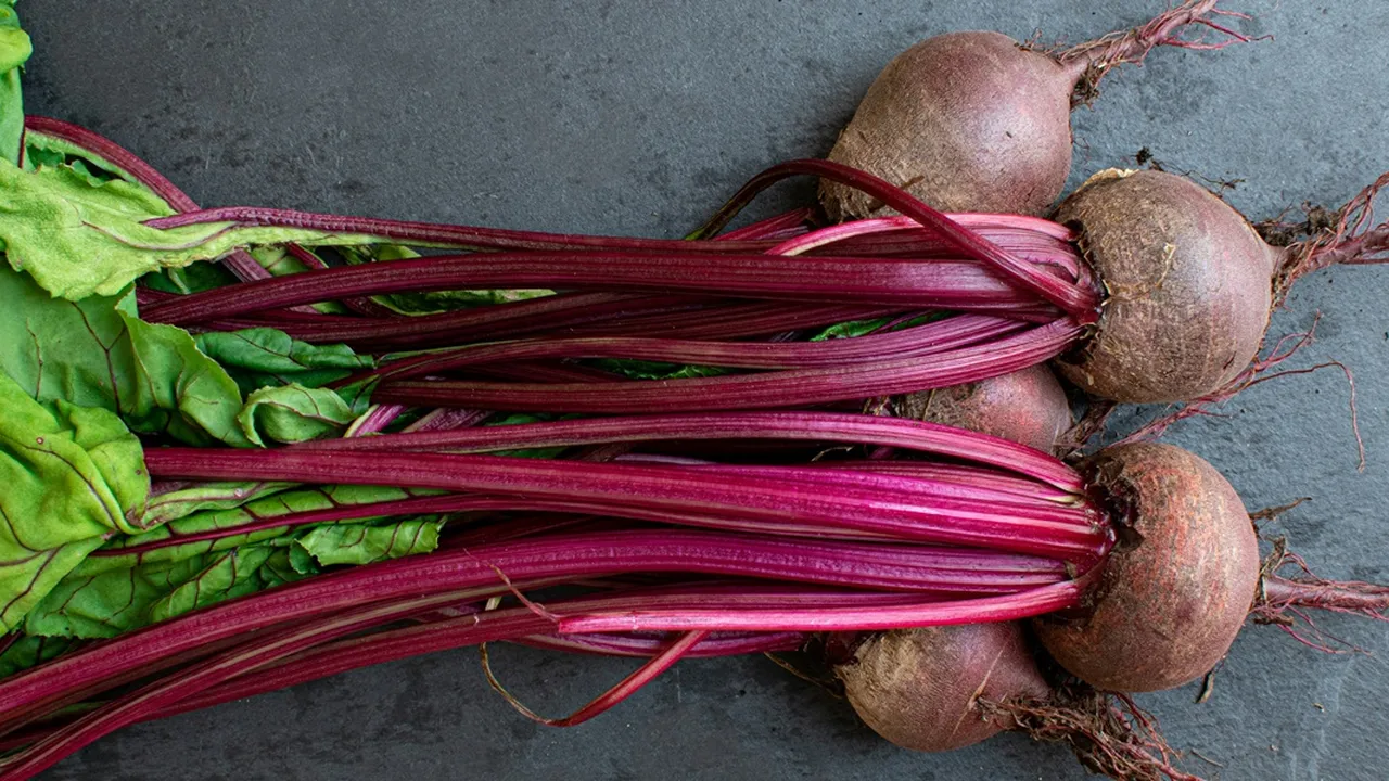 5 Resep Sayur Bit Lezat & Bergizi, Lauk hingga Camilan Sehat!