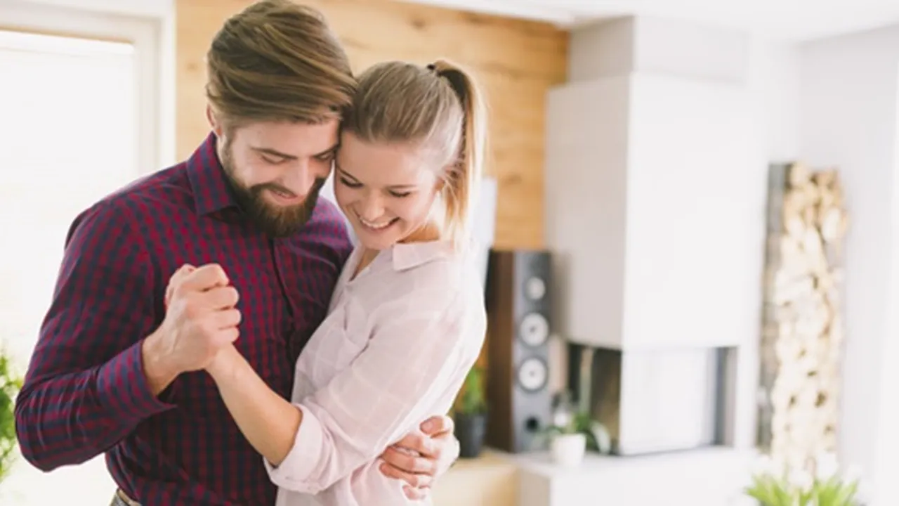 94 Kata-Kata Bijak untuk Istri Paling Menyentuh, Penuh Perasaan Sayang Suami