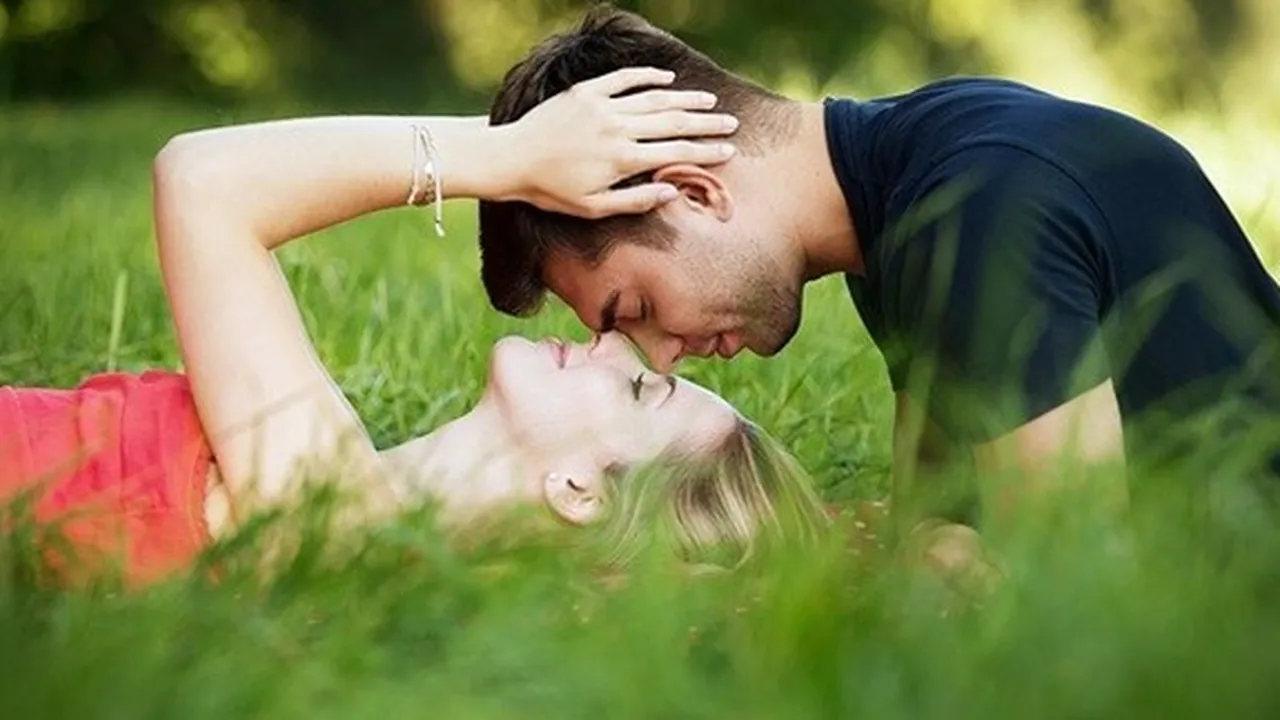 55 Caption Romantis Bahasa Inggris Instagram Penuh Makna, Ciptakan Suasana Romantis - Bikin Baper Pasangan