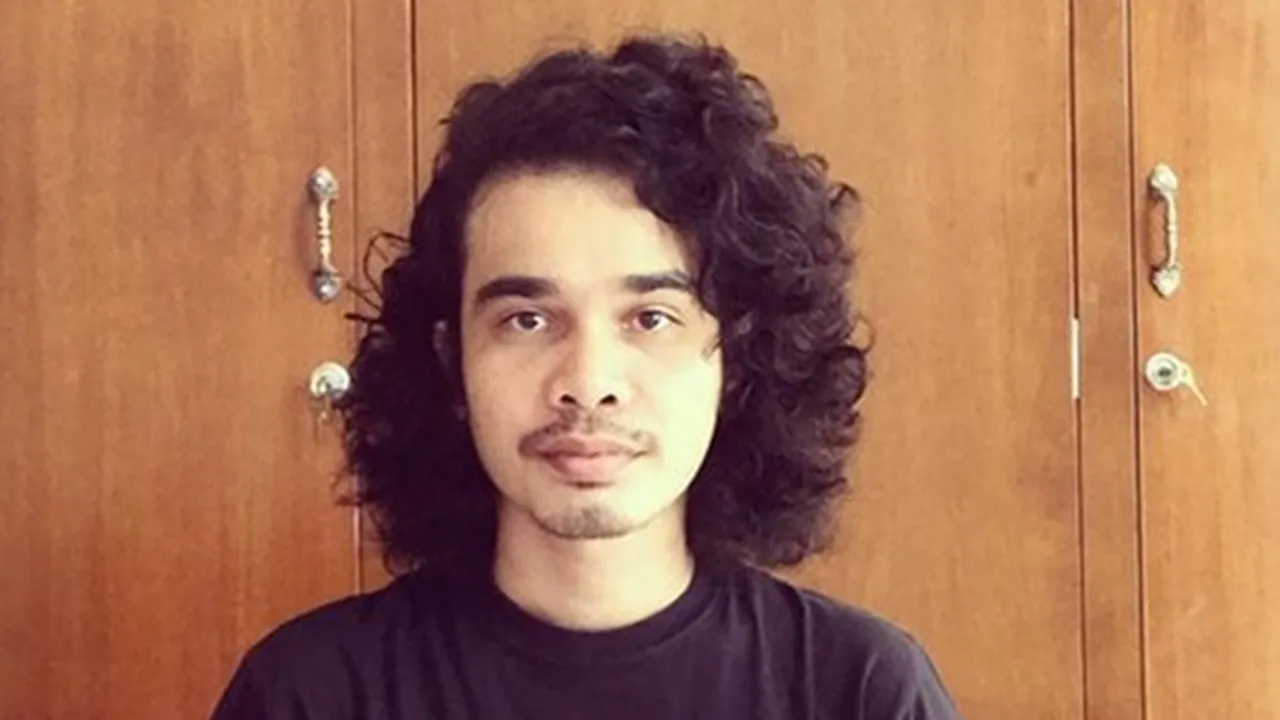 55 Kata-Kata Bijak Boy Candra Penuh Makna, Pesan Romantis dan Menyentuh - Bisa Jadi Sumber Inspirasi