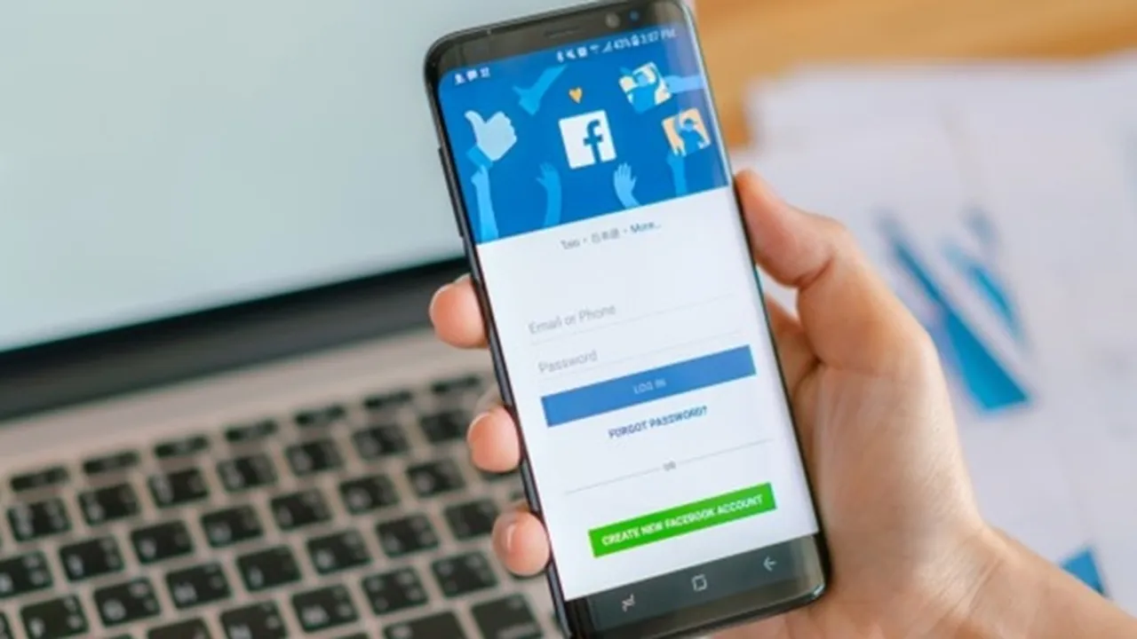 55 Kata-Kata Keren buat Update Status Facebook yang Singkat, Bijak dan Kekinian