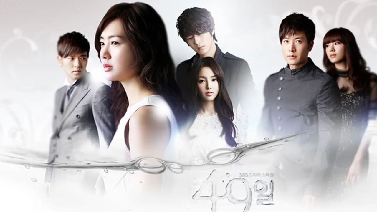 6 Aksesoris Drama Korea Ini Patut Dikoleksi!