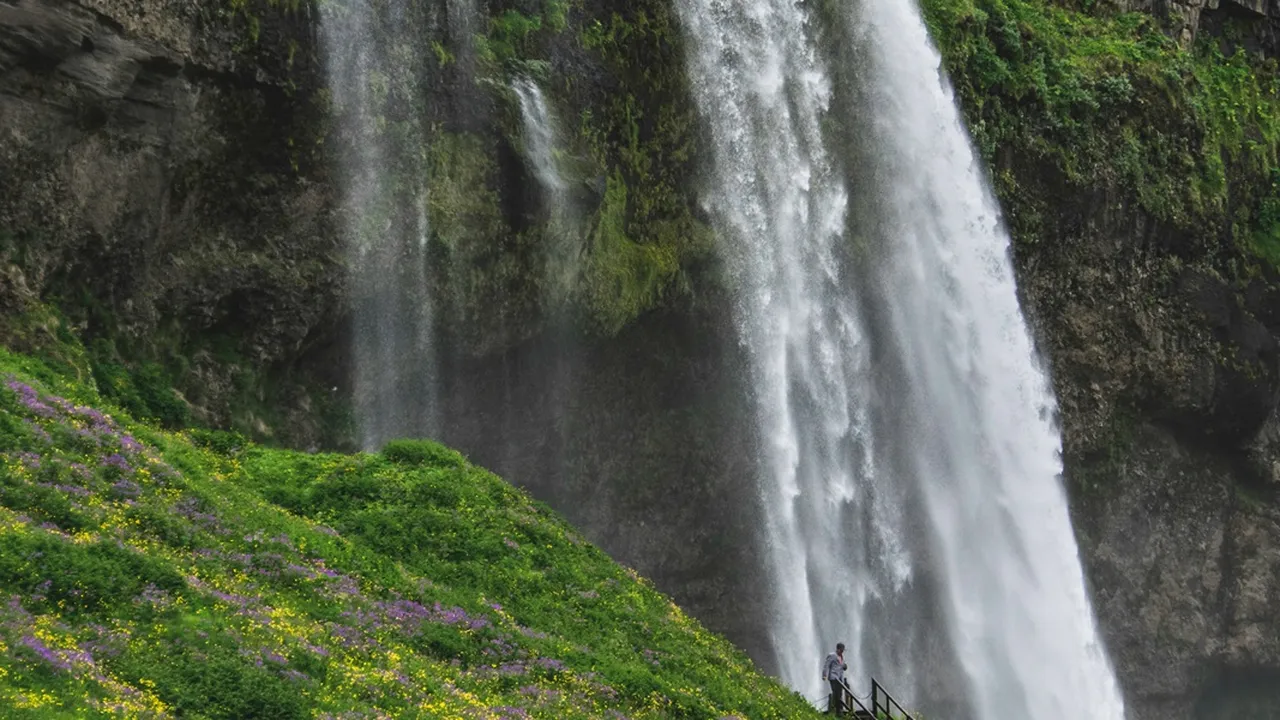 6 Arti Mimpi Melihat Air Terjun Sangat Tinggi Menurut Primbon Jawa, Berkaitan dengan Emosi Mendalam