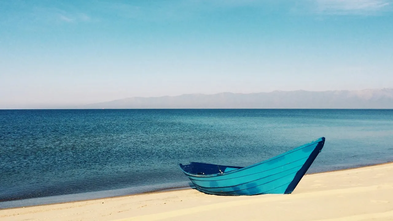 6 Arti Mimpi Naik Perahu, Punya Makna Mendalam - Bisa Ungkap Emosi Terpendam