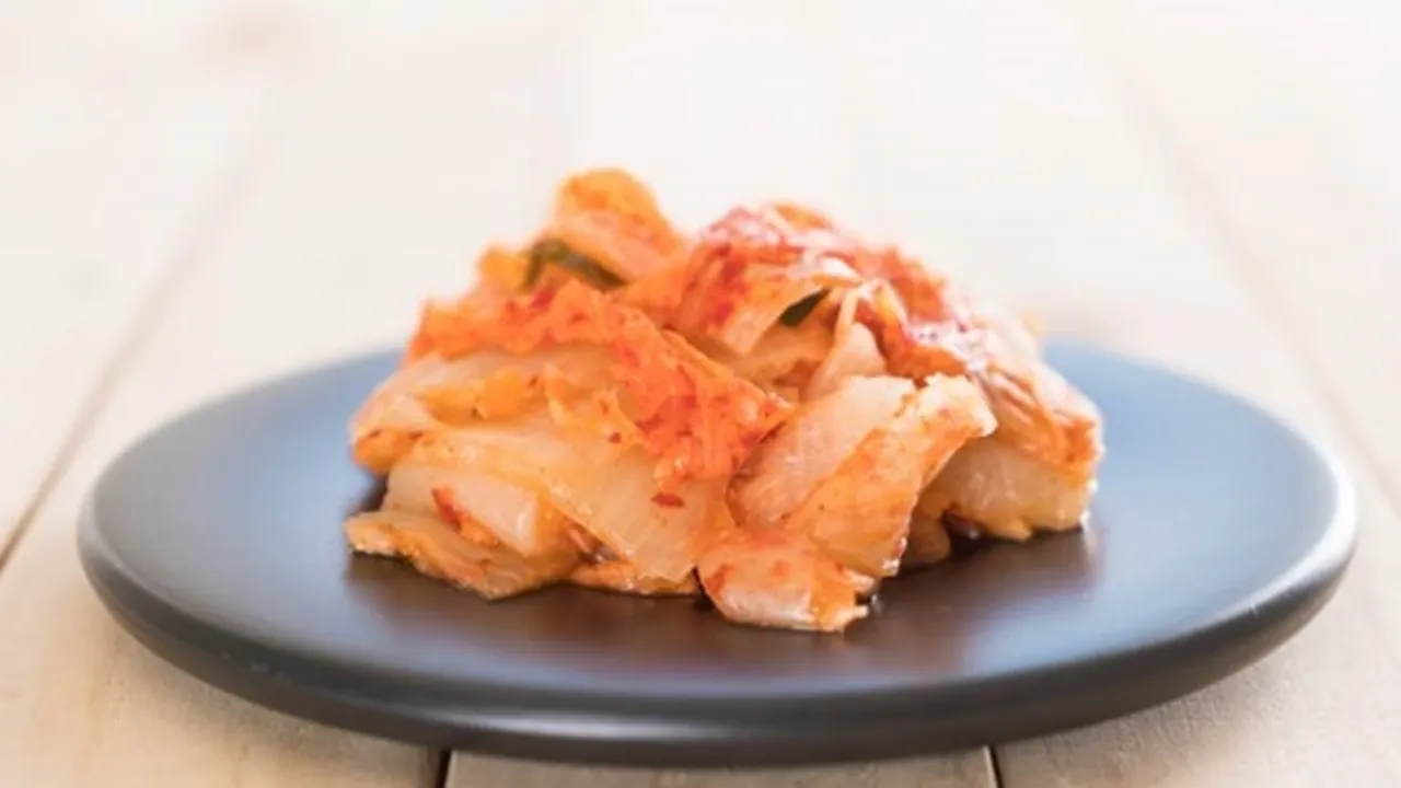 6 Cara Membuat Kimchi ala Korea Buatan Sendiri, Mudah dan Enak