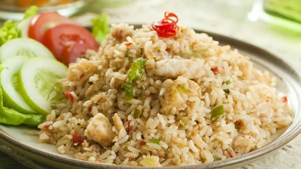 6 Cara Membuat Nasi Goreng Sederhana, Enak Tapi Bikin Nagih
