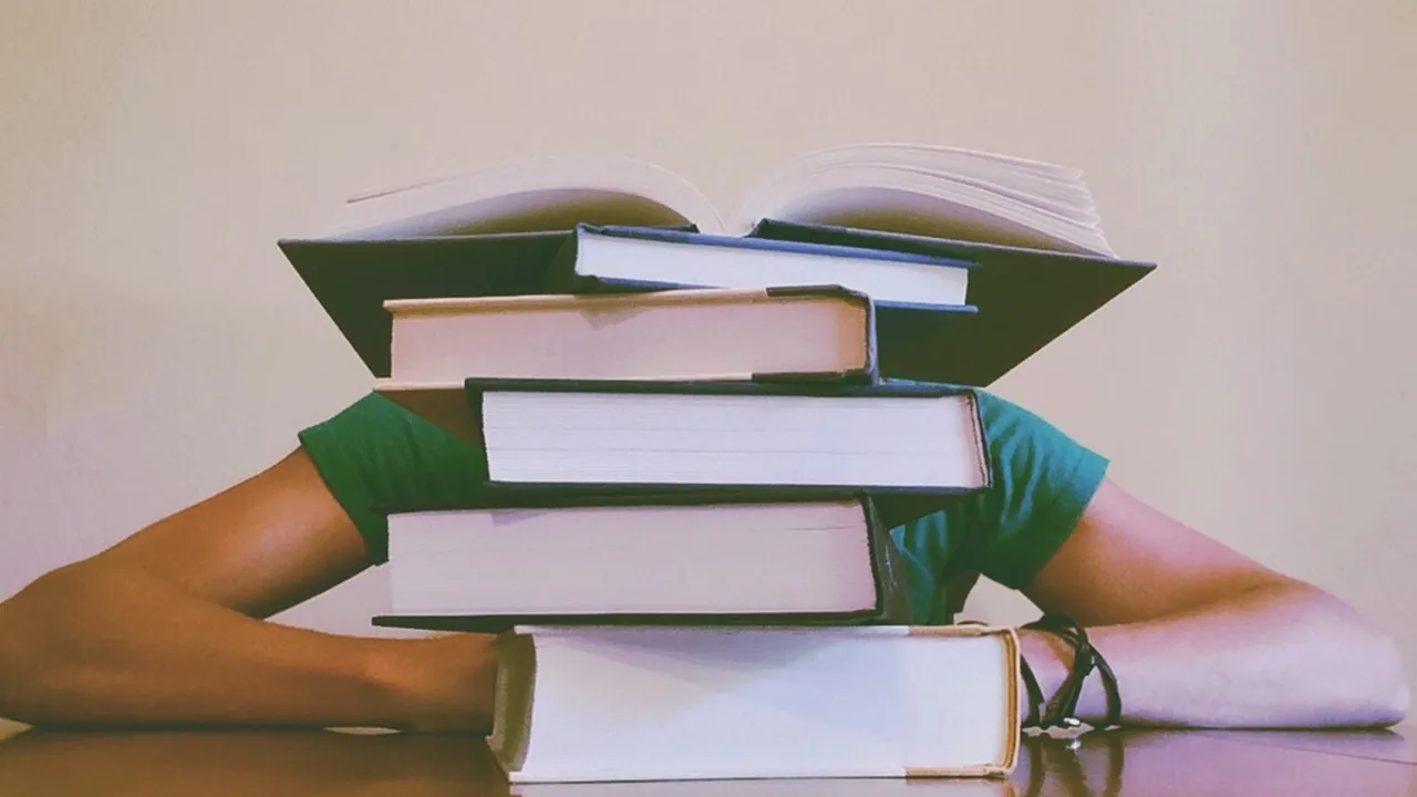 6 Rekomendasi Buku Hukum Internasional Pidana dan Perdata - Perdagangan, Bisa Jadi Referensi untuk Mahasiswa