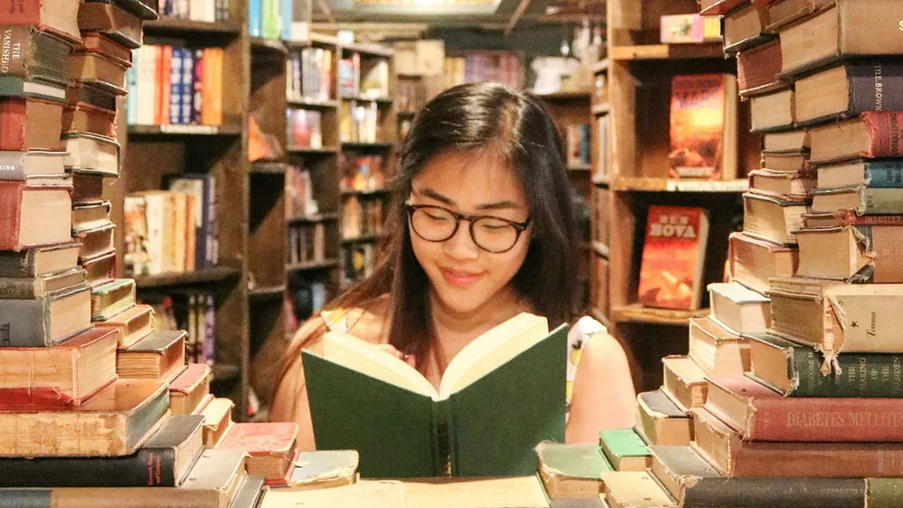 6 Rekomendasi Buku Pramoedya Ananta Toer yang Sarat Makna, Wajib Masuk Daftar Bacaan