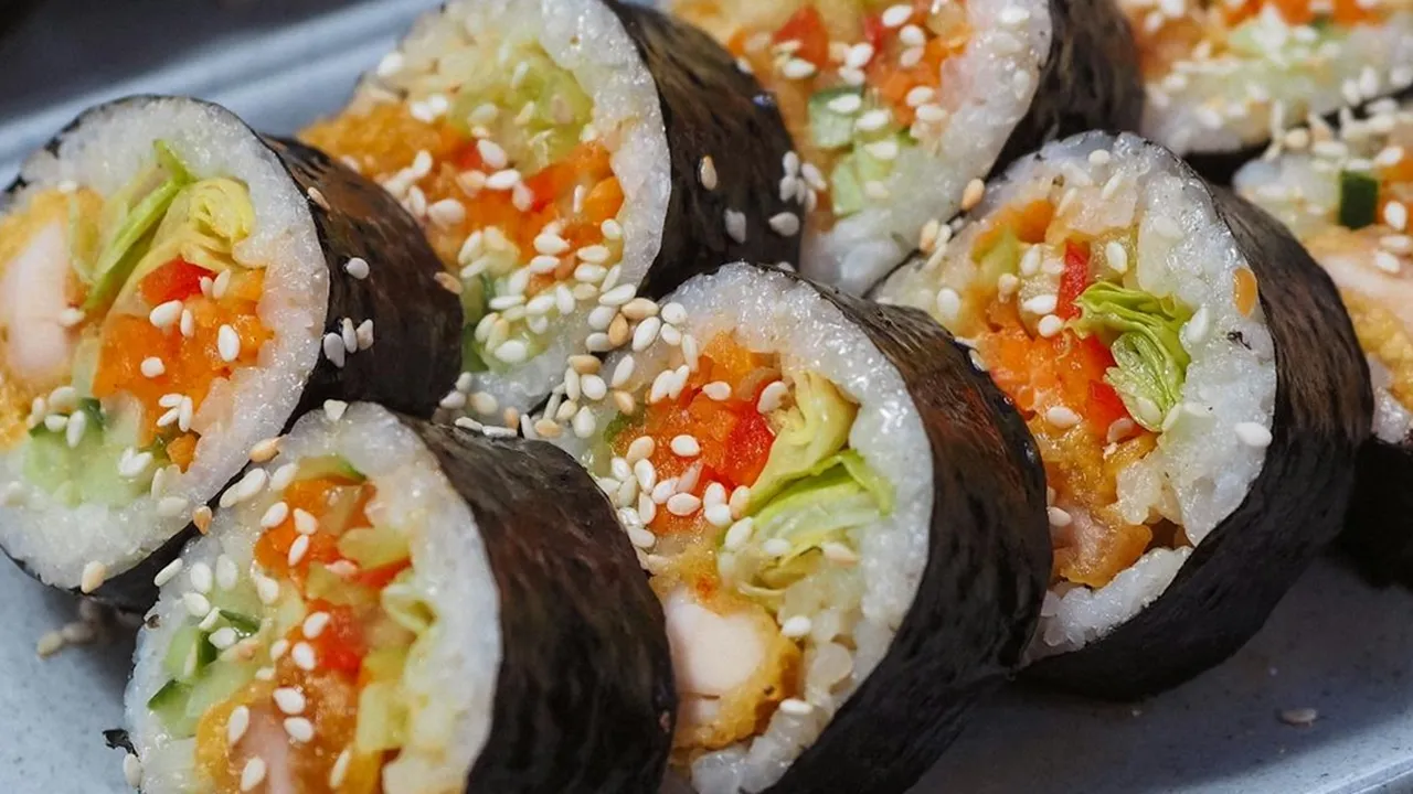 6 Resep Korean Kimbap dengan Bahan-Bahan Simpel, Nggak sampai 5 Menit!