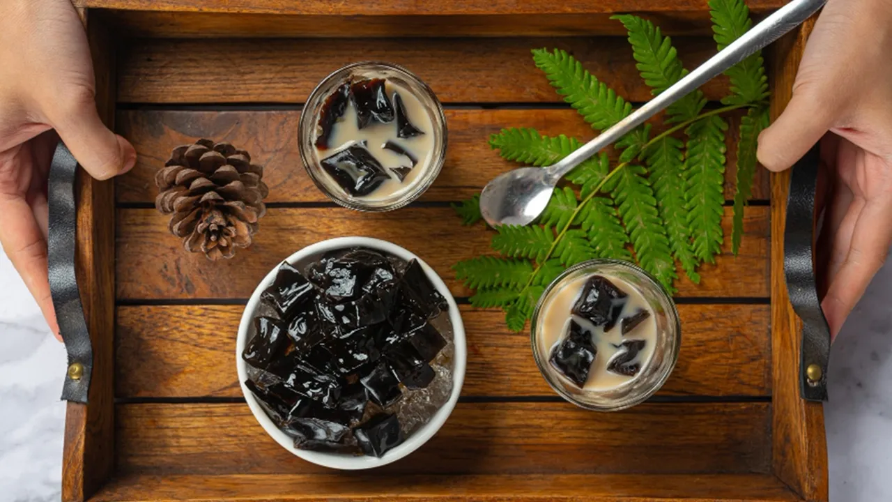 6 Resep Olahan Cincau Hitam yang Segar, Cocok Jadi Dessert Segar untuk Keluarga di Cuaca Panas