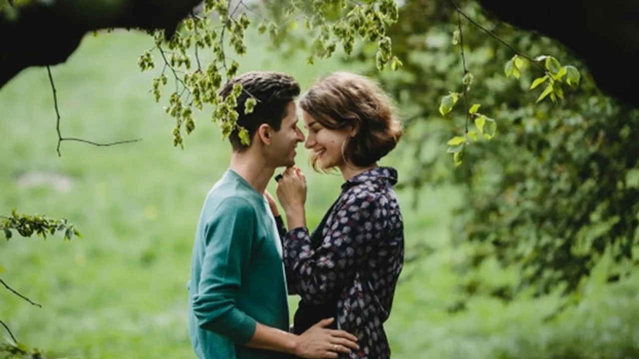 60 Kata-Kata Buat Calon Istri yang Romantis, Bikin Makin Sayang