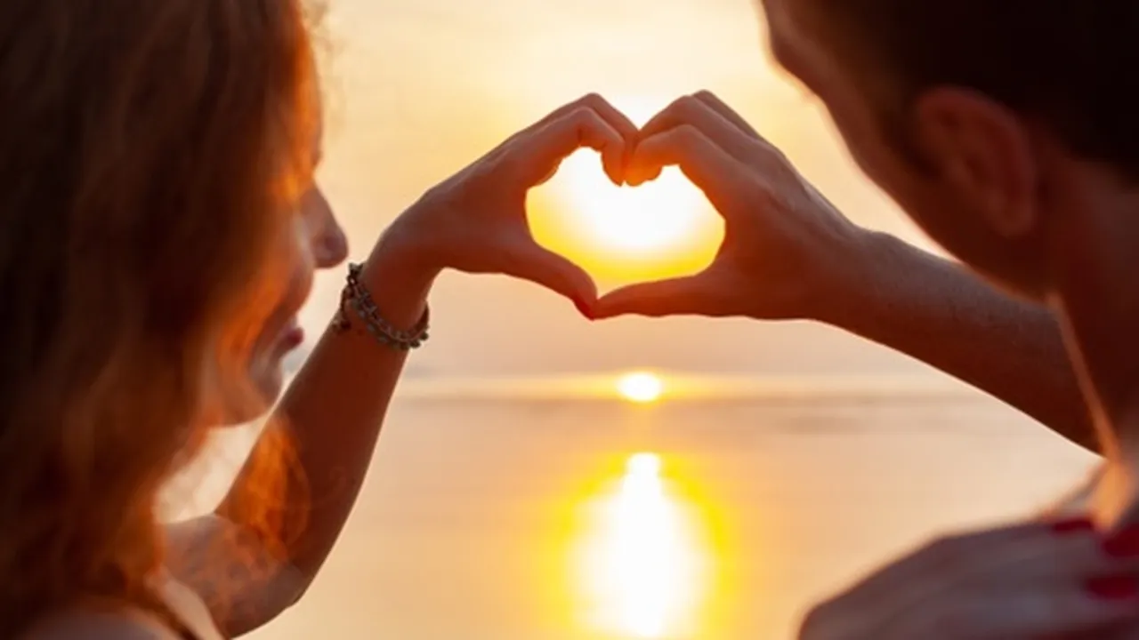 120 Kata-Kata Cinta Baper Maksimal, Cocok untuk Bucin yang Lagi Kasmaran