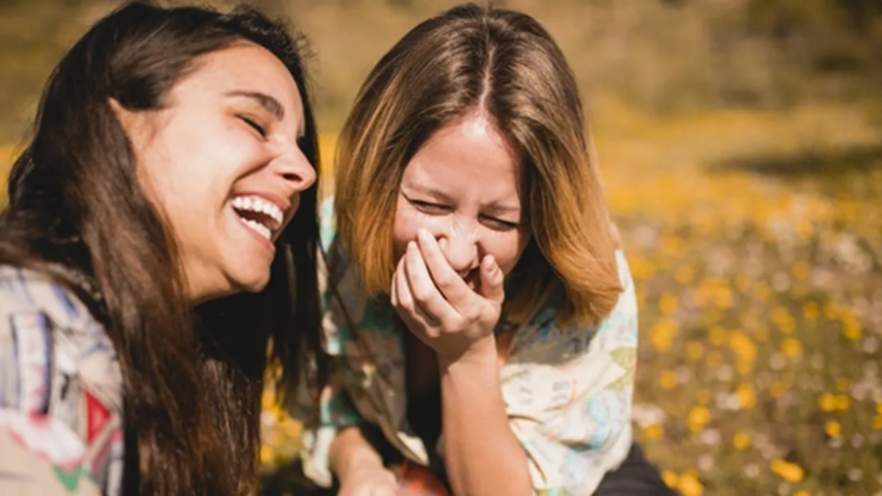 60 Kata-Kata Konyol Lucu dan Menghibur, Bikin Tertawa Ngakak - Cocok untuk Status Media Sosial