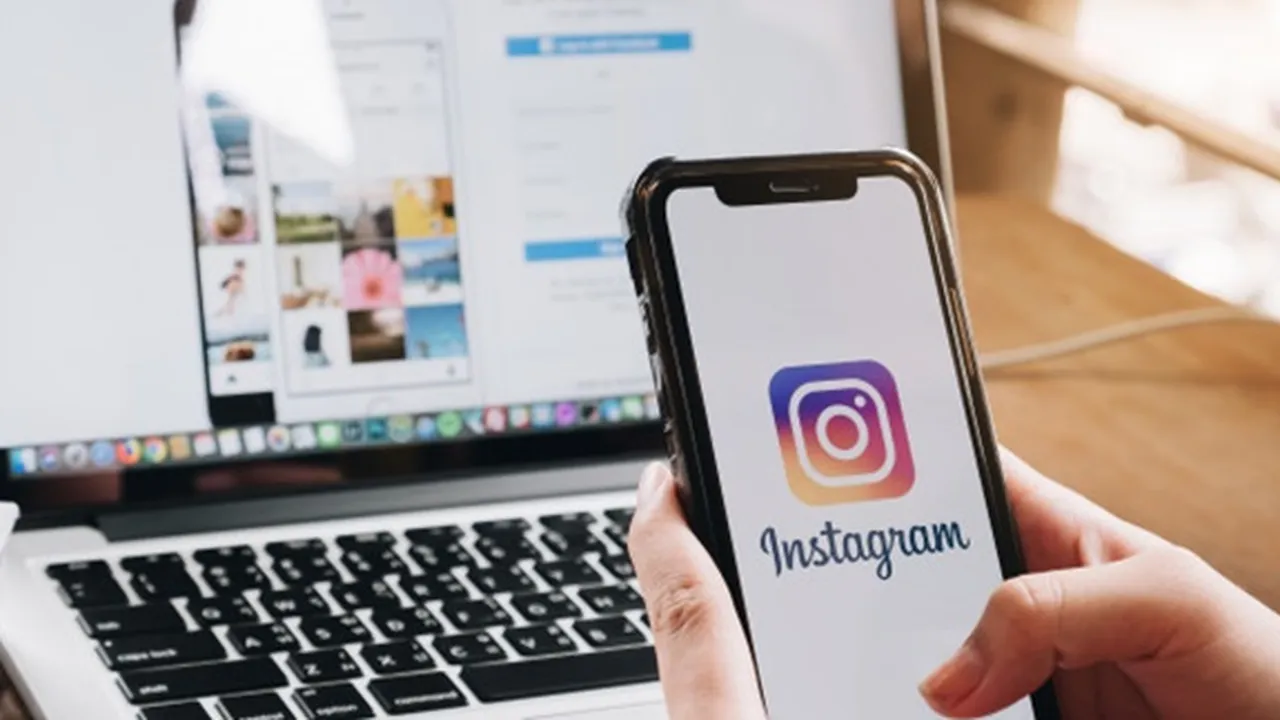 62 Kata-Kata Bio IG Keren dan Lucu, Buat Akun Instagram Makin Unik - Menarik untuk Di-Follow 62 Kata-Kata Bio IG Keren dan Lucu, Buat Akun Instagram Makin Unik - Menarik untuk Di-Follow