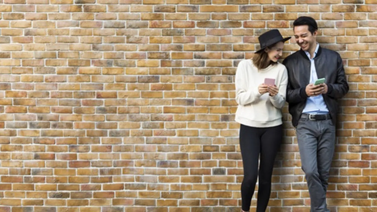 63 Status Buat Pacar Tersayang Romantis dan Penuh Makna, Jadi Gombalan Makin Sayang