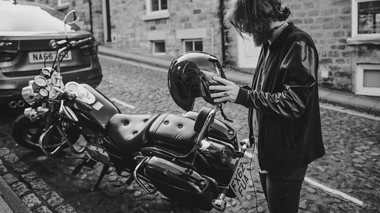 7 Arti Mimpi Motor Dicuri yang Bikin Cemas, Bisa Jadi Peringatan Penting dalam Hidup