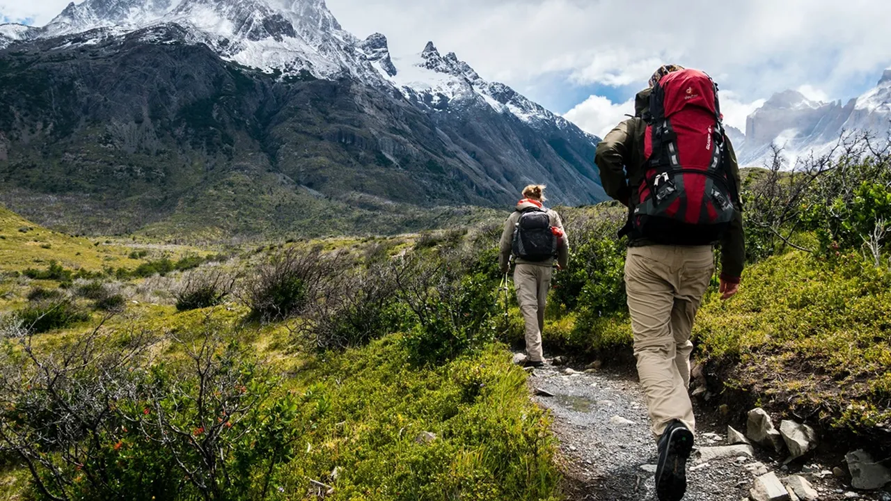 7 Arti Mimpi Naik Gunung Menurut Primbon Jawa, Salah Satunya Akan Mendapatkan Hal Tak Terduga