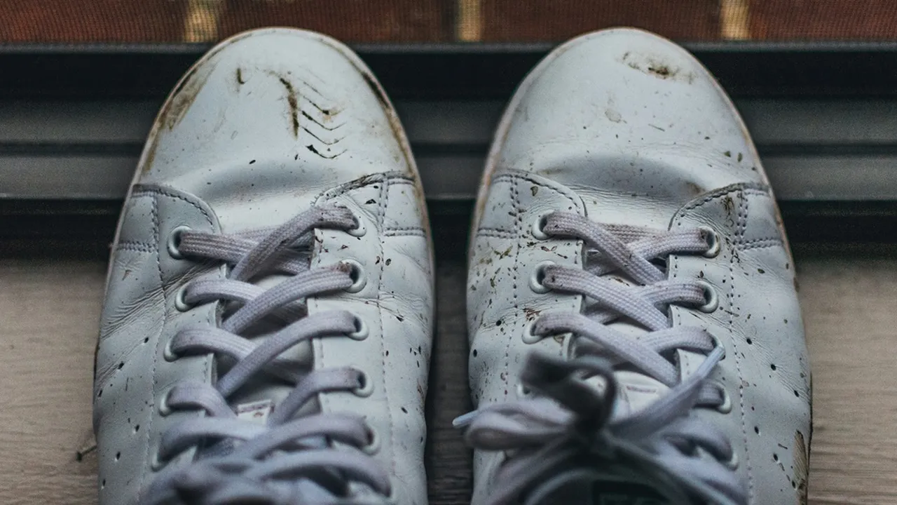 7 Arti Mimpi Sepatu Kotor Datang ke Pernikahan Menurut Primbon Jawa, Bisa Pertanda Penting