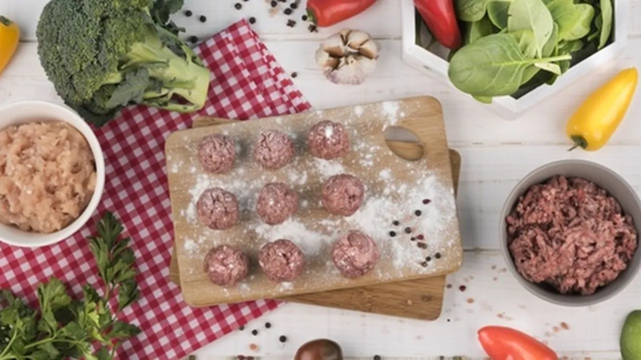 7 Cara Membuat Bakso Ayam Simpel dan Enak, Cocok Dimakan Saat Hujan