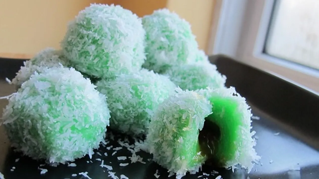 7 Cara Membuat Klepon Enak, Kenyal dan Lumer di Mulut