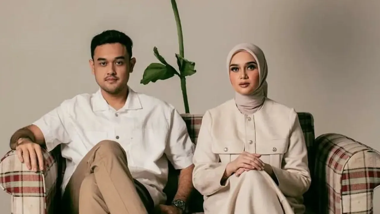 7 Inspirasi Style Prewedding Hijab Casual Studio, Simpel tapi Serasi dan Harmonis