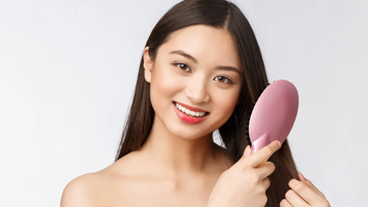 7 Jenis Sisir Rambut untuk Berbagai Penataan Rambut ala Selebriti, Jangan Sampai Salah Pilih! 7 Jenis Sisir Rambut untuk Berbagai Penataan Rambut ala Selebriti, Jangan Sampai Salah Pilih!
