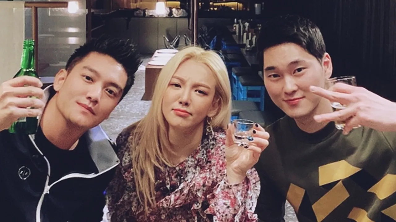 7 Momen Seru Boy William Bareng Hyoyeon SNSD: Minum Soju, Bahas Siwon Hingga Main Hompimpa