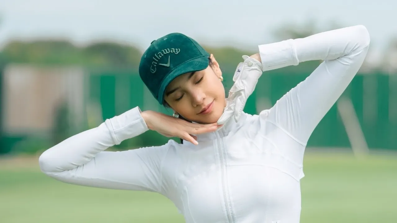 7 Potret Anya Geraldine Main Golf, Pamer Body Goals Idaman