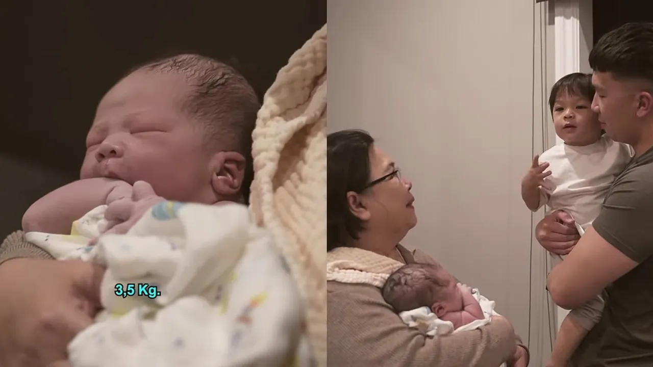 7 Potret Baby Issa saat Pertama Bertemu Sang Adik 'Dudung', Penuh Kebahagiaan dan Cinta 7 Potret Baby Issa saat Pertama Bertemu Sang Adik 'Dudung', Penuh Kebahagiaan dan Cinta