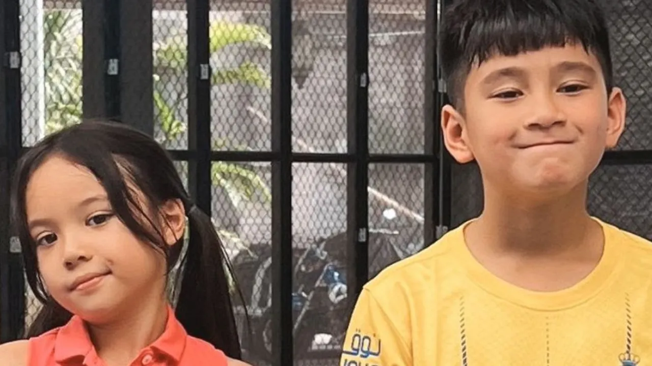 7 Potret Rafathar dan Gempi Latihan Tenis Bareng, Makin Gemes dan Bestie Banget