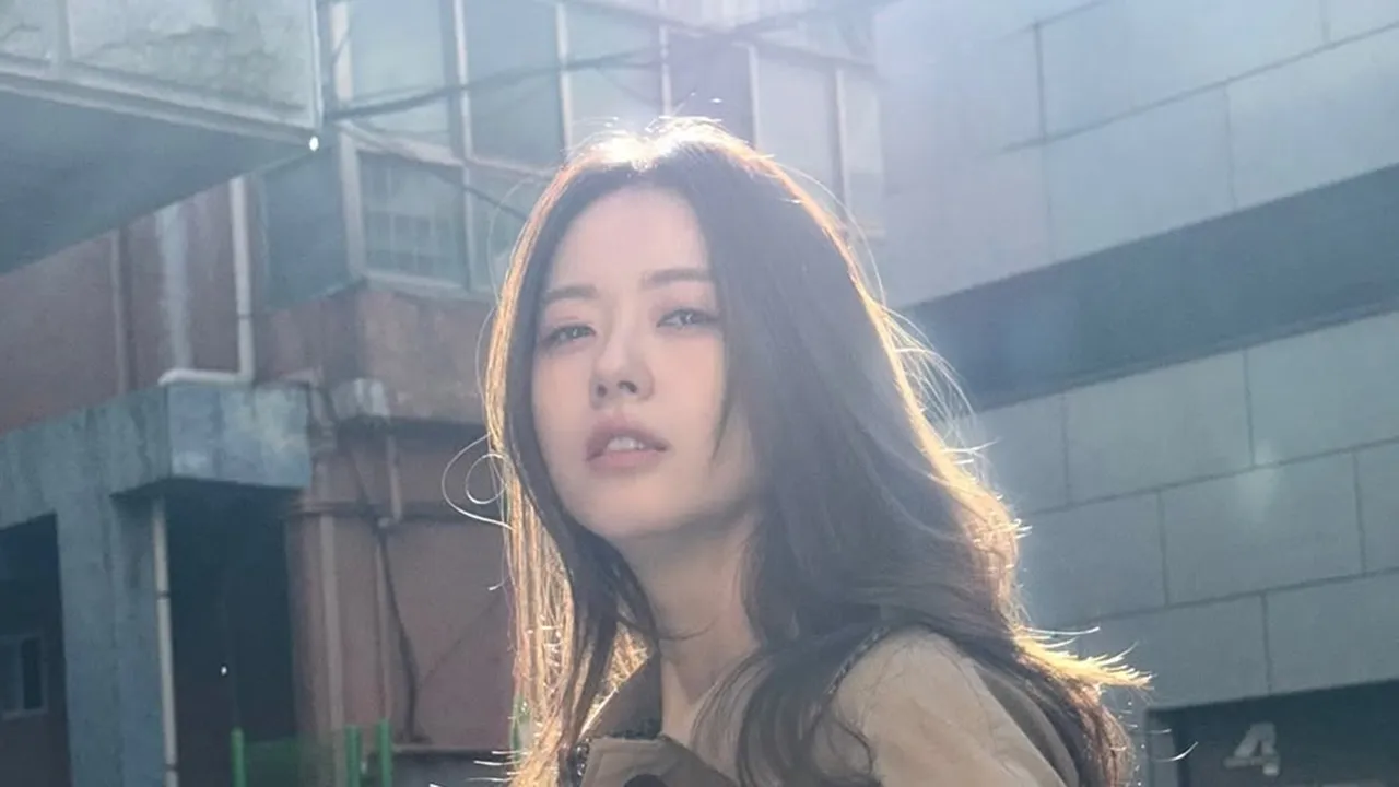 7 Potret Terbaru Go Ara, Cantiknya Unreal Sampai Banjir Pujian Warganet